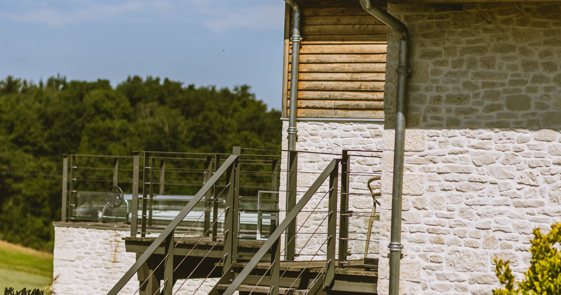 Gite et chambre d’hôte dans le Périgord (Eymet) façade en parement en pierre collection CAUSSE ORSOL
